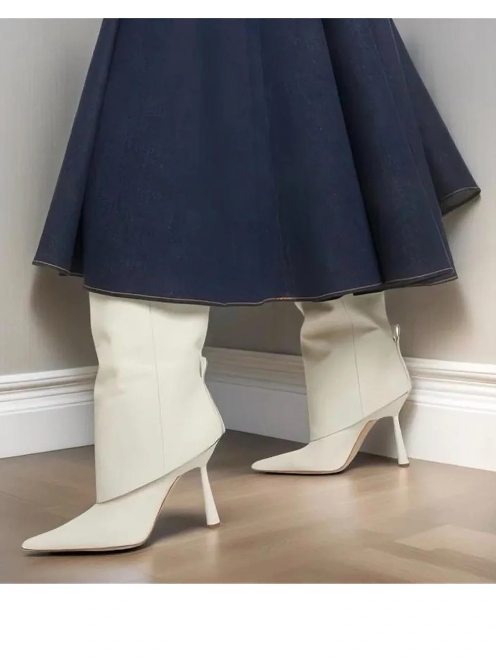 Women's Pointed Toe Knee-High Stiletto Boots in white size 42/11